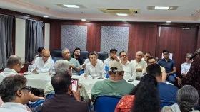 বাংলাদেশি শিল্পীদের সঙ্গে কাজে আপত্তি কলকাতার টেকনিশিয়ানদের