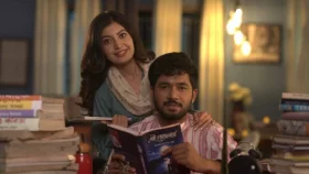 ভিন্নধর্মী গল্পে &lsquo;বই পোকা&rsquo;, প্রশংসায় ভাসছেন বাসার-সাদনিমা