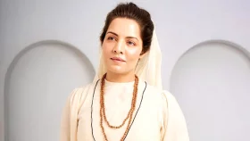 ১৫ বছর পর বড় পর্দায় ফিরছেন সেলিনা, এবার সিস্টার নিবেদিতার চরিত্রে