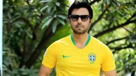 জীবনের থেকে যেন বড় নয়: অপূর্ব
