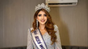 &lsquo;মিস ওয়ার্ল্ড&rsquo;র মঞ্চে প্রথম পাকিস্তানি কে এই সুন্দরী