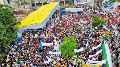 সম্প্রতি বায়তুল মোকাররমের দক্ষিণ গেটে আওয়ামী লীগের সমাবেশ। ফাইল ছবি