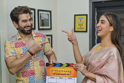 জিৎ ও রুক্মিণী। ছবি: রুক্মিণী/ফেসবুক