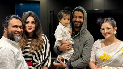 ফের একসাথে দেখা গেল হাল আমলের আলোচিত অভিনেতা শরীফুল রাজ ও অভিনেত্রী পরী মণিকে। ছবি: ফেসবুক থেকে নেওয়া