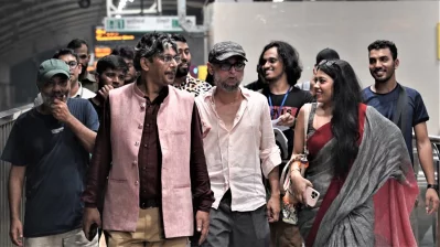 শুটিংয়ে চঞ্চল চৌধুরী, মোস্তফা সরয়ার ফারকী ও জেফার রহমান। ছবি: চরকি