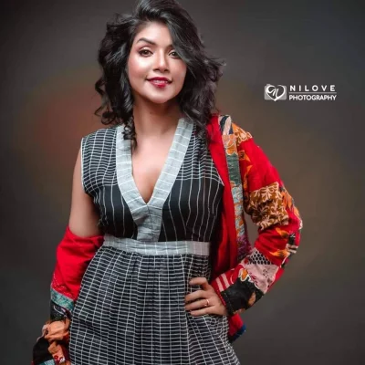নওশাবা। ছবি: নওশাবা/ফেসবুক