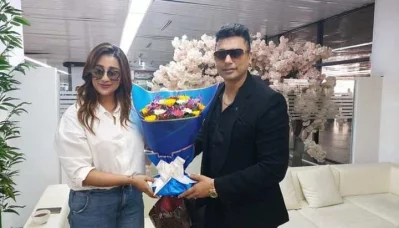 ফুল দিয়ে নায়িকাকে এভাবেই শুভেচ্ছা জানিয়েছিলেন জায়েদ। ছবি জায়েদ/ফেসবুক