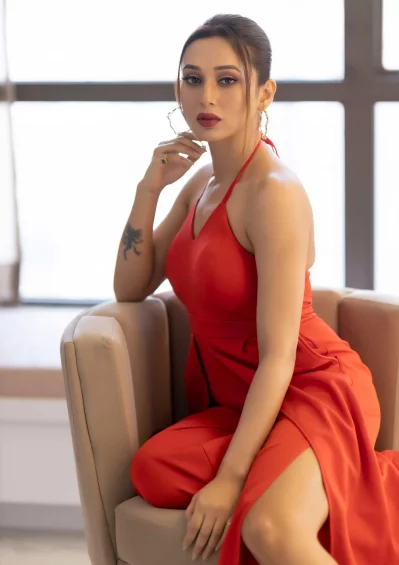 প্রথমবারের মতো ঢাকাই ছবিতে দেখা যাবে মিমি চক্রবর্তীকে। ছবি: ফেসবুক/মিমি