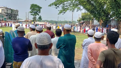 পটুয়াখালীতে বিক্ষোভ সমাবেশ। ছবি: ইনডিপেনডেন্ট 