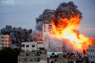 Israel has been attacking Gaza one after another since October 7.  Photo: Reuters 