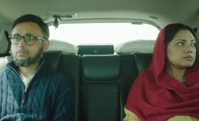 একটি দৃশ্যে ফারুকী ও তিশা। ছবি: চরকি