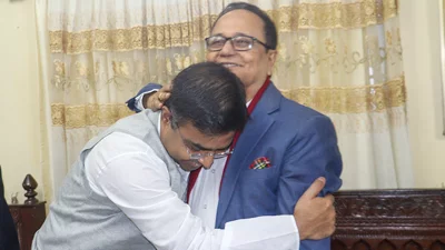 Kazi Firoz Rashid congratulated and congratulated Mohammad Saeed Khokon on getting the nomination of Awami League.  Photo: Collected