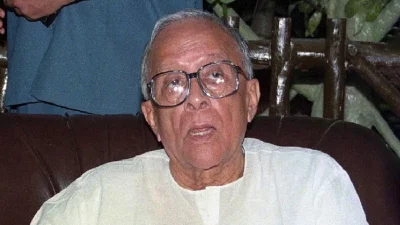 পশ্চিমবঙ্গের সাবেক মুখ্যমন্ত্রী জ্যোতি বসু। ছবি: রয়টার্স