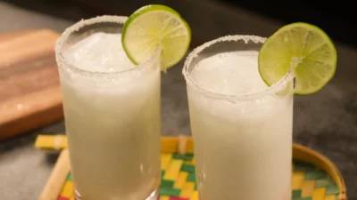 গরমে দারুণ পানীয় হতে পারে এই ঘোল। ছবি: শম্পা