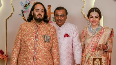 চার দিনব্যাপী তারকাখচিত বিয়েতে প্রায় ২৫০০ আইটেমের আয়োজন ছিল। ছবি: মিড ডে