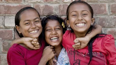 সম্পত্তিতে সম‑অধিকার নিশ্চিত করতে হবে। এতে কন্যার প্রতি দৃষ্টিভঙ্গির পরিবর্তন হবে। ছবি: ইউনিসেফ