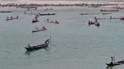 বালু-পাথর লুটপাট বন্ধে দ্রুত পদক্ষেপ নেওয়ার দাবি জানিয়েছে বেলা। ছবি: ইনডিপেনডেন্ট টেলিভিশন