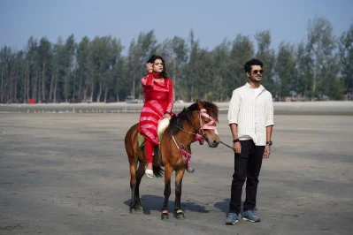 সম্প্রতি কক্সবাজারে নাটকটির শুটিং সম্পন্ন হয়। ছবি: নির্মাতার সৌজন্যে