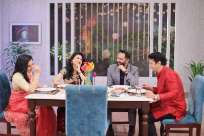 নাঈম-নাদিয়ার অতিথি হয়েছেন নাবিলা ও তাঁর স্বামী জোবায়দুল হক রিম। ছবি: মাছরাঙা টেলিভিশন
