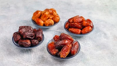 খেজুরের জাত, আকার এবং শুকনো কিংবা ভেজা অবস্থার উপর নির্ভর করে এর পুষ্টি উপাদান ভিন্ন হতে পারে। ছবি: ফ্রিপিক
