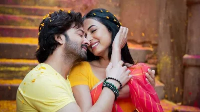 একটি দৃশ্যে শাকিব-সোনাল। ছবি: সংগৃহীত