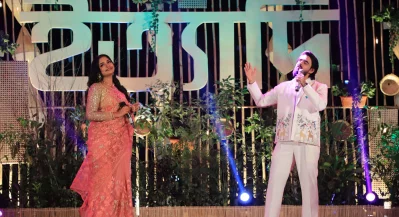 এবার ইত্যাদিতে গাইলেন সিয়াম-হিমি। ছবি: ফাগুন অডিও ভিশন