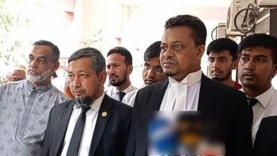 আজ নিহতের বাবা বাদী হয়ে মামলা দায়ের করেন। ছবি: ইনডিপেনডেন্ট টেলিভিশন
