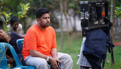 শুটিংয়ে মুহাম্মদ মোস্তফা কামাল রাজ। ছবি: সিনেমাওয়ালা এন্টারটেইনমেন্ট