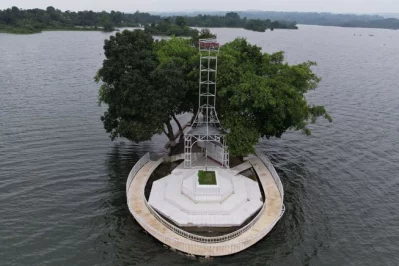 পর্যটকদের অন্যতম আকর্ষণের জায়গাগুলোর মধ্যে রয়েছে সাজেক, কাপ্তাই ও রাঙামাটি শহর। ছবি: হিমেল চাকমা