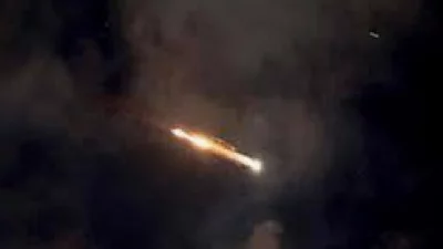 ইসরায়েলে ইরানের ক্ষেপণাস্ত্র হামলা। ছবি: সংগৃহীত