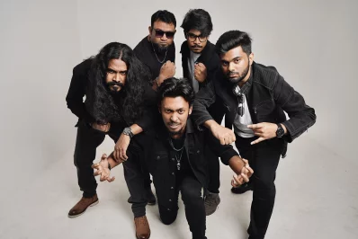 রকসল্ট ব্যান্ডের সদস্যরা। ছবি: ফেসবুক/দ্য কেইজ
