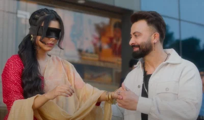 বরবাদ সিনেমায় ইধিকা-শাকিব। ছবি: সংগৃহীত