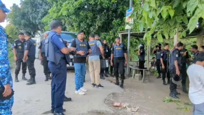 অভিযানে যোগ দিয়েছেন র&zwj;্যাব, পুলিশ, নৌপুলিশ ও কোস্ট গার্ডের সদস্যরা। ছবি: ইনডিপেনডেন্ট টেলিভিশন
