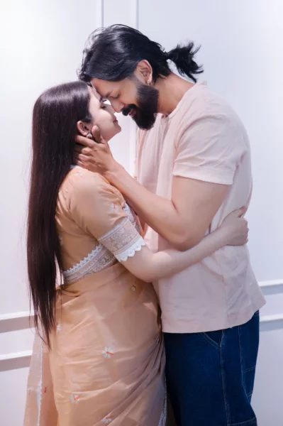 ঐশী ও শুভ। ছবি: ফেসবুক থেকে নেওয়া