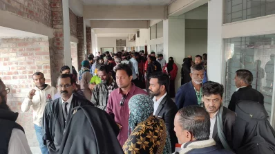 আটটি কুকুরছানা হত্যা মামলায় সেই সরকারি কর্মকর্তার স্ত্রী নিশি রহমানের জামিন মঞ্জুর করেছেন আদালত। ছবি: ইনডিপেনডেন্ট টেলিভিশন
