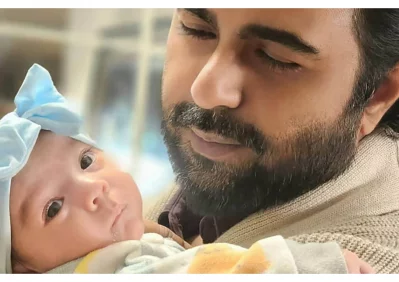 মেয়ের সঙ্গে অপূর্ব। ছবি: ইন্সটাগ্রাম থেকে নেওয়া