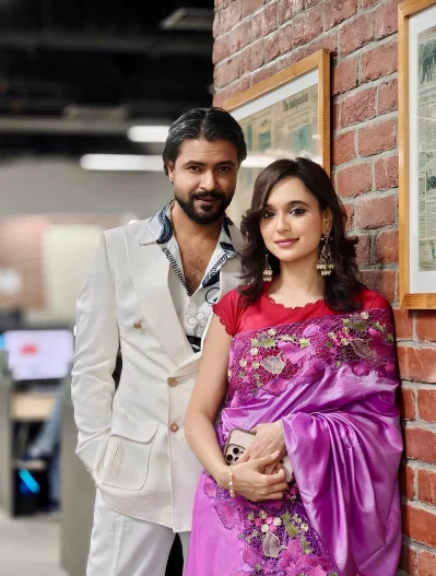 ঈদের ছবির জুটি রাজ ও সাবিলা নূর। ছবি: ইনডিপেনডেন্ট ডিজিটাল