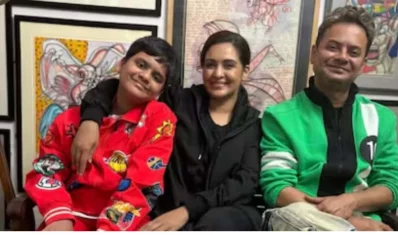 সন্তাননের সঙ্গে রাহুল ও প্রিয়াঙ্কা। ছবি: সংগৃহীত