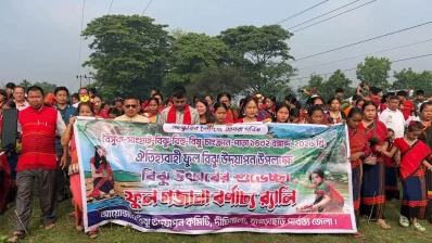  খাগড়াছড়িতে শুরু হয়েছে চাকমা সম্প্রদায়ের বিজু উৎসবের আনুষ্ঠানিকতা। ছবি: ইনডিপেনডেন্ট টেলিভিশন