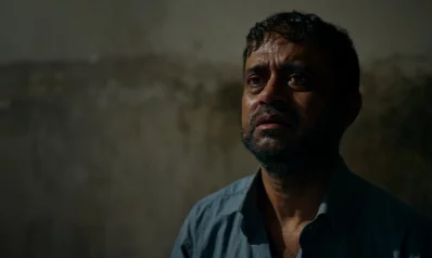 সিনেমাটির একটি দৃশ্যে আ খ ম হাসান। ছবি: চরকি