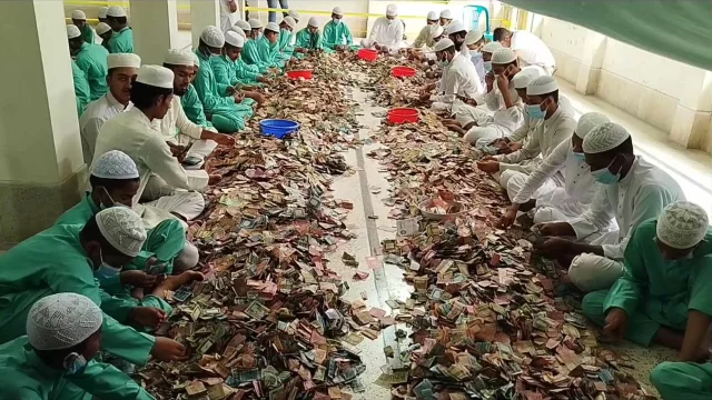 পাগলা মসজিদে পাওয়া গেল রেকর্ড ৯ কোটি ১৭ লাখ টাকা