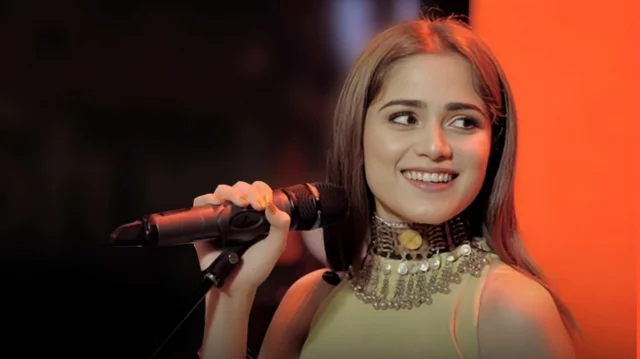 ঢাকায় গাইবেন পাকিস্তানের আইমা বেগ