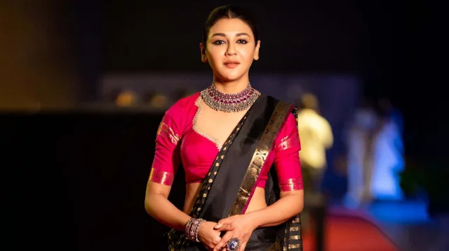 জয়া আহসানের 'পুতুলনাচের ইতিকথা' মুক্তি পেল ভারতে