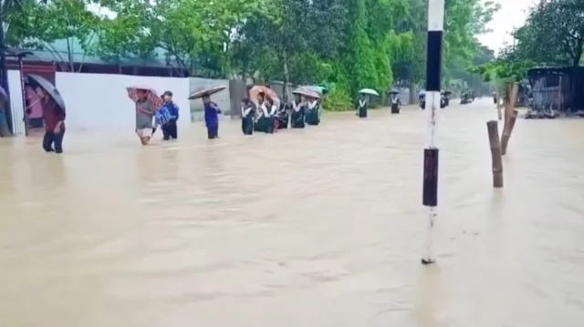 ১২ জেলায় স্বল্পমেয়াদি বন্যা ...