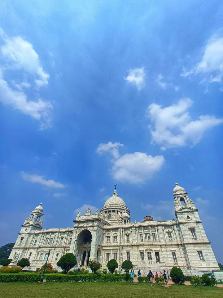 কলকাতা সবচেয়ে জনপ্রিয় দর্শনীয় স্থান ভিক্টোরিয়া মেমোরিয়াল।